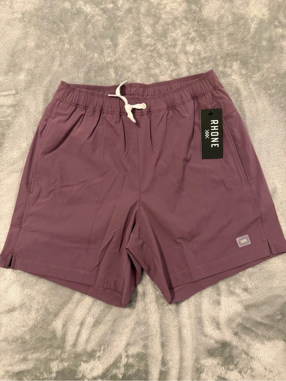 🔥5 for $25 NWT Rhone Men’s 5.5” R&R Trunk Hybrid Swim Shorts Shadow Plum Size S